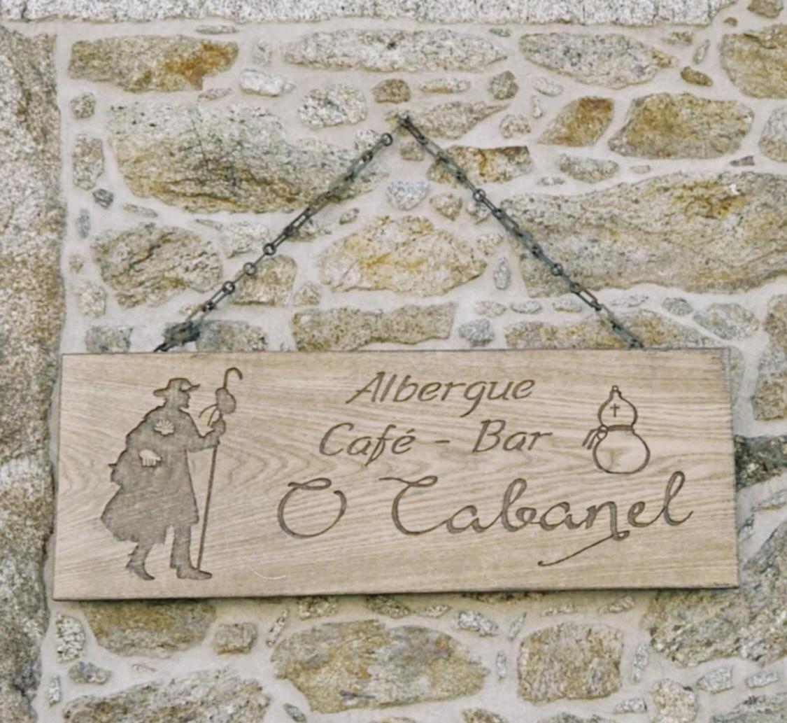 O Cabanel Albergue-Bar Villastose Eksteriør billede