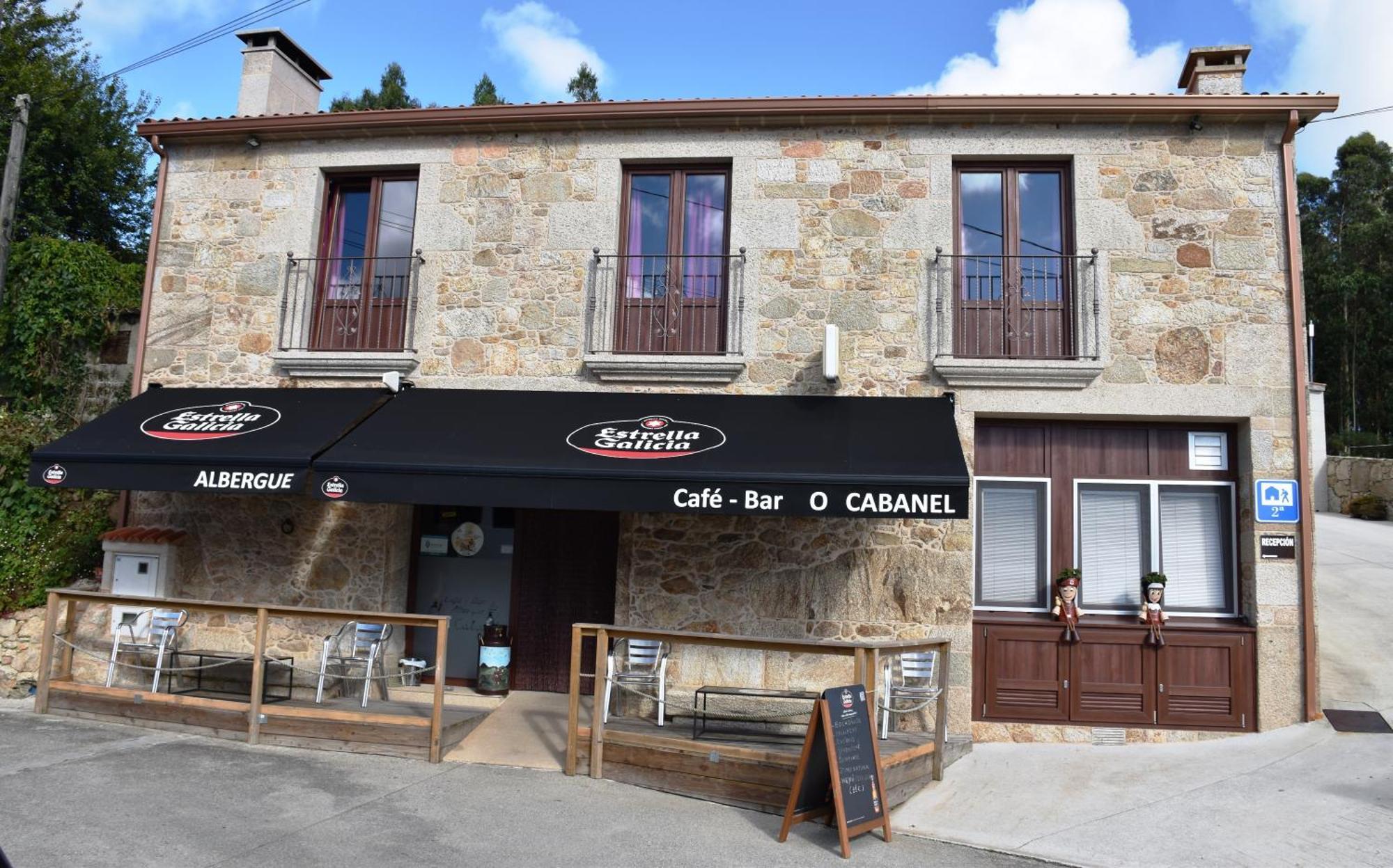 O Cabanel Albergue-Bar Villastose Eksteriør billede